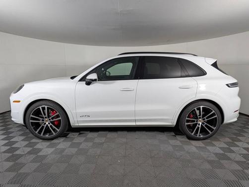 2026 Porsche Cayenne GTS
