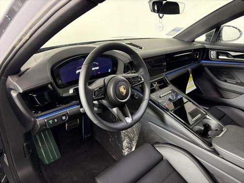 2025 Porsche Panamera
