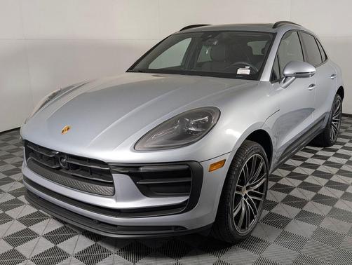 Dolomite Silver Metallic 2026 Porsche Macan T