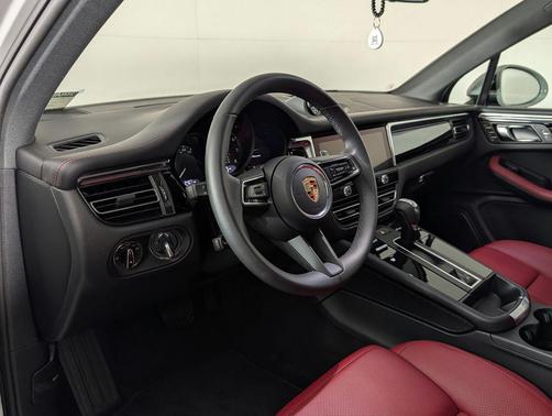 Chalk 2026 Porsche Macan T