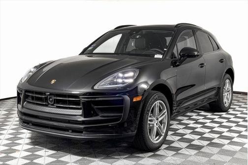 2025 Porsche Macan Base