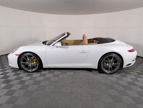 2017 Porsche 911 Carrera