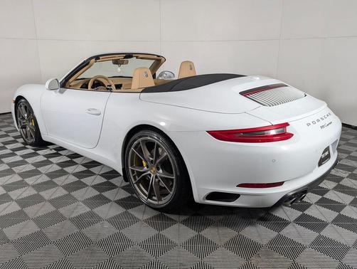 2017 Porsche 911 Carrera