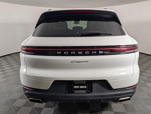 White 2024 Porsche Cayenne Cayenne