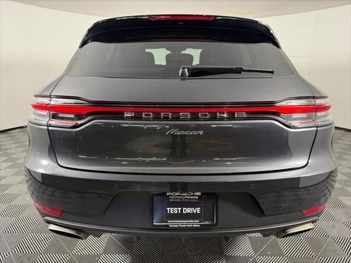 2021 Porsche Macan Base