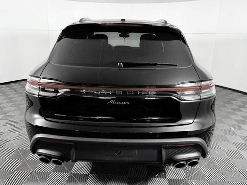 2025 Porsche Macan 2.0T