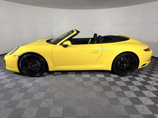2017 Porsche 911 Carrera