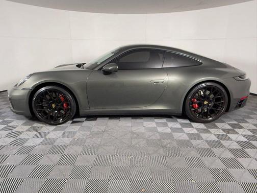 2024 Porsche 911 Carrera GTS