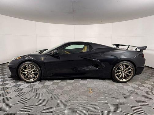 2024 Chevrolet Corvette Stingray w/2LT