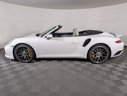 2019 Porsche 911 Turbo S