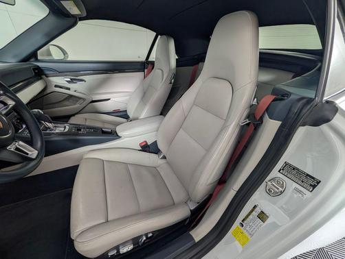 2019 Porsche 911 Turbo S