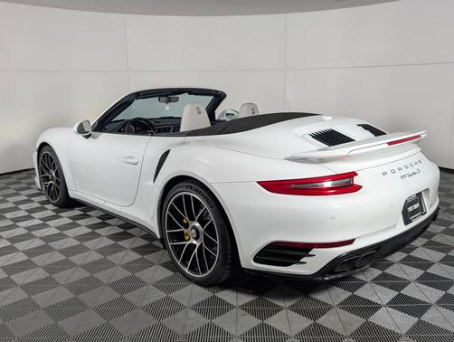 2019 Porsche 911 Turbo S
