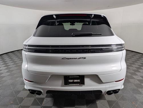 2026 Porsche Cayenne GTS