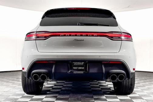 2025 Porsche Macan 2.0T