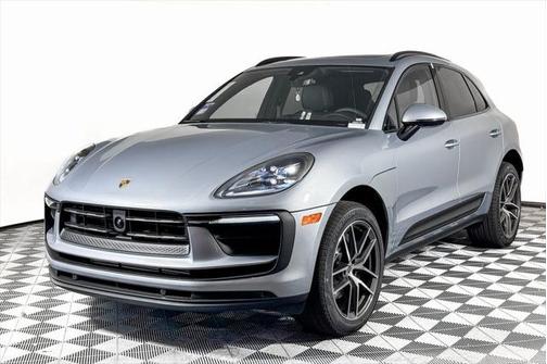 2025 Porsche Macan Base