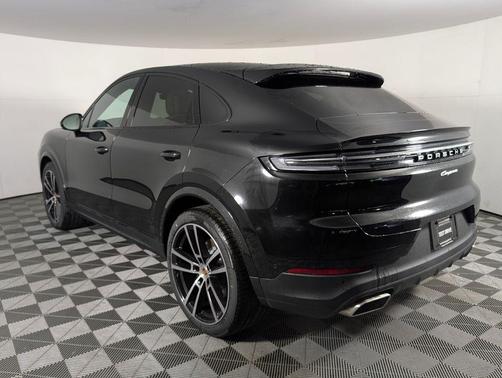 Chromite Black Metallic 2026 Porsche Cayenne Cayenne
