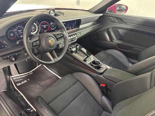 2023 Porsche 911 Targa 4 GTS