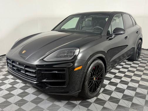 2025 Porsche Cayenne S