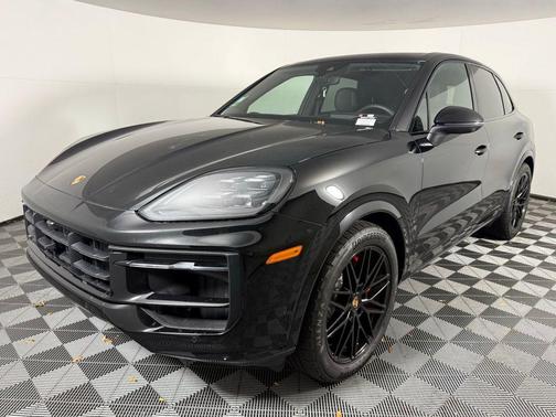 2025 Porsche Cayenne S