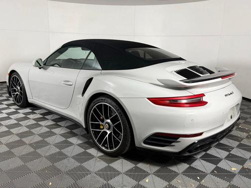 2019 Porsche 911 Turbo