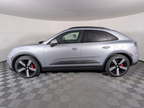 2026 Porsche Macan 4S