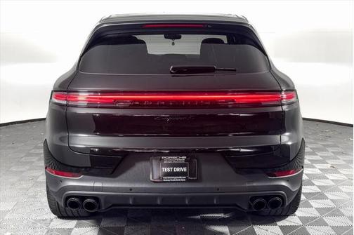 2024 Porsche Cayenne S