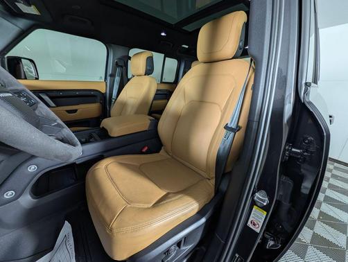 2024 Land Rover Defender 110 P525 Carpathian Edition