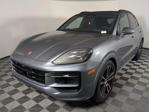 Vanadium Grey Metallic 2026 Porsche Cayenne GTS