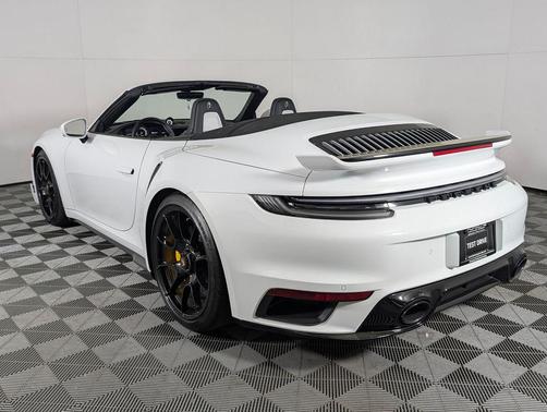 2025 Porsche 911 Turbo S