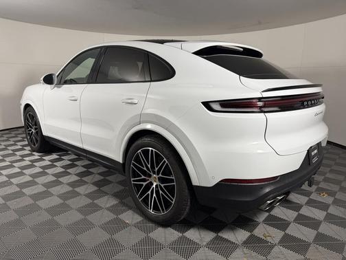 2024 Porsche Cayenne S