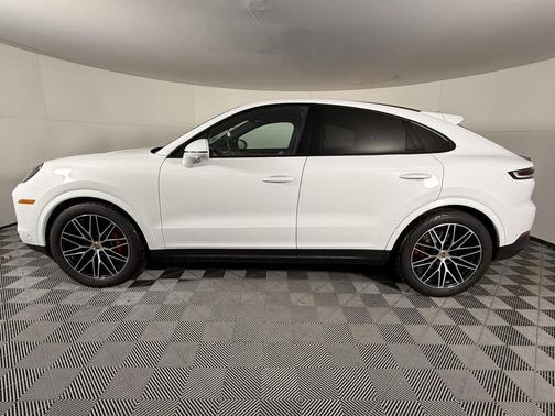 2024 Porsche Cayenne S