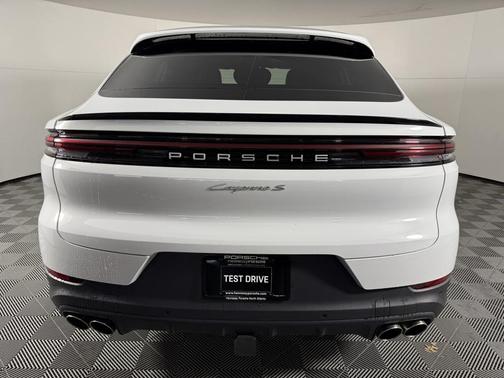 2024 Porsche Cayenne S