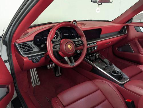 2024 Porsche 911 Turbo S