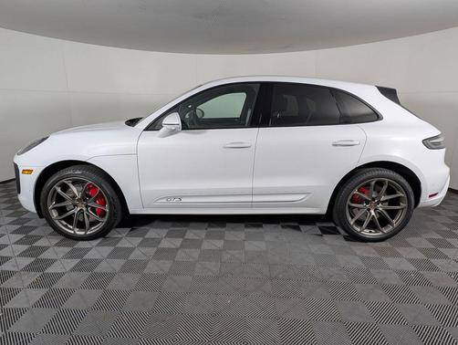 2024 Porsche Macan GTS