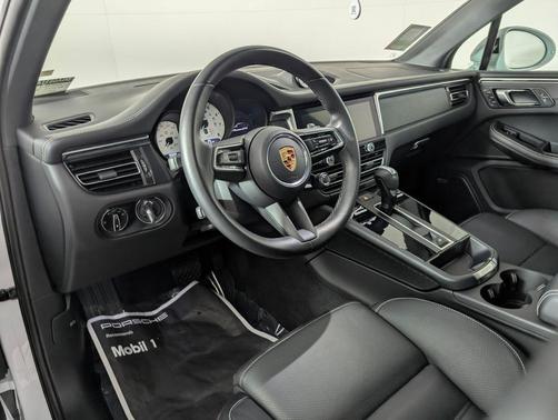2024 Porsche Macan GTS