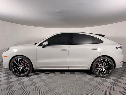 2024 Porsche Cayenne S