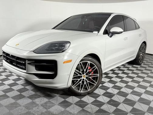2024 Porsche Cayenne S