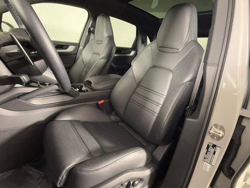 2024 Porsche Cayenne S