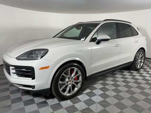 2024 Porsche Cayenne S