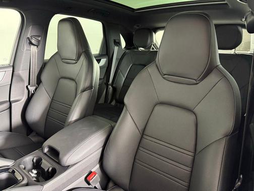 2024 Porsche Cayenne S