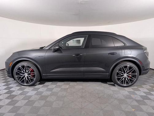 2026 Porsche Macan 4S
