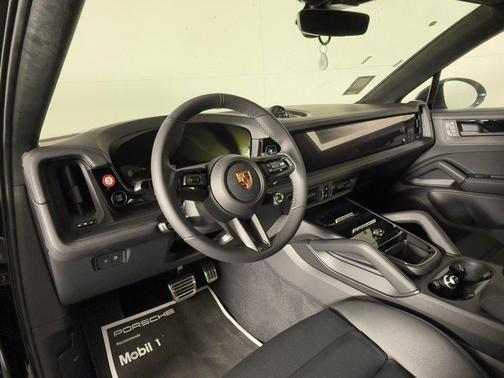 2026 Porsche Cayenne GTS