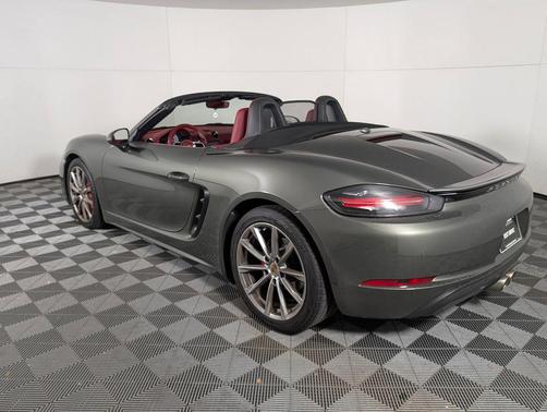 2024 Porsche 718 Boxster S
