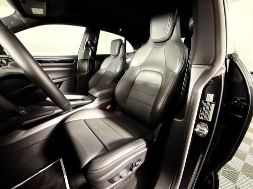 2025 Porsche Macan RWD