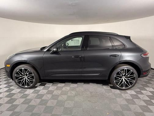 2025 Porsche Macan 2.0T