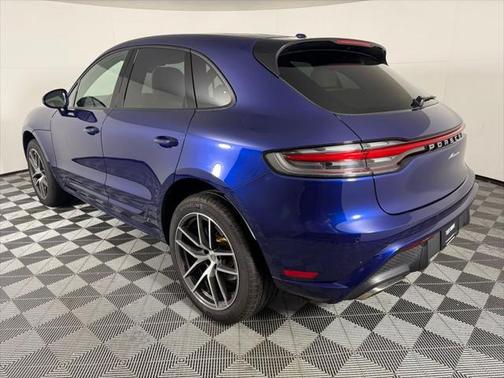 2024 Porsche Macan Base