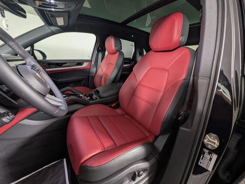 2025 Porsche Cayenne S