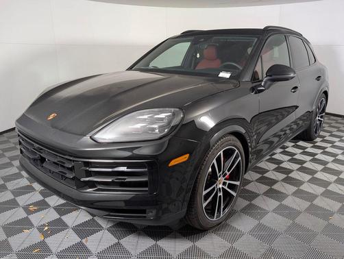2025 Porsche Cayenne S