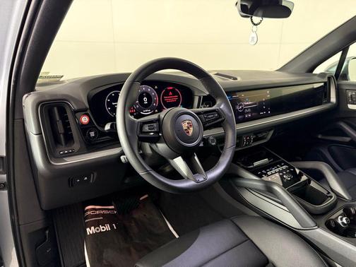 2025 Porsche Cayenne Cayenne