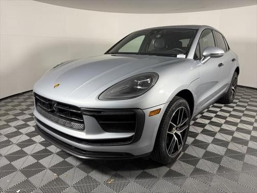 2023 Porsche Macan Base
